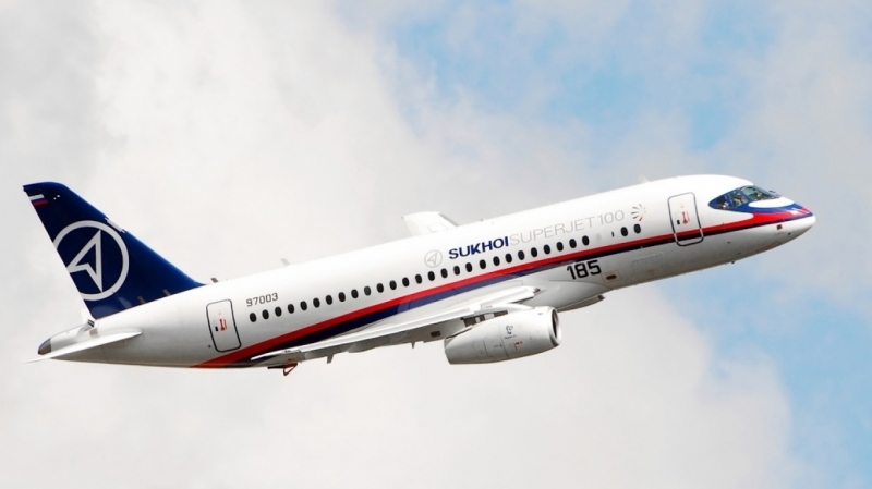 Самолет Саратов &mdash; Москва вынужденно вернулся в аэропорт вылета