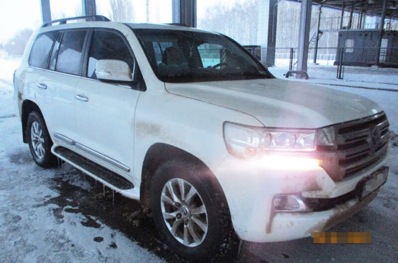 
            Украинские пограничники задержали более 600 авто, часть из них &ndash; краденые        