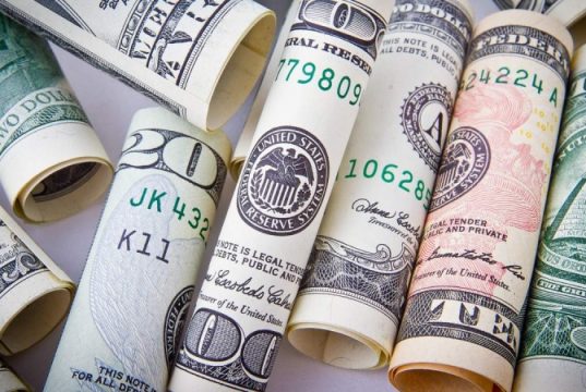 Ипотека в долларах или евро: как украинцы будут отдавать долги