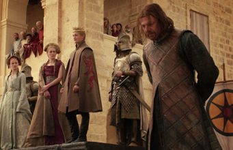 Кровь, любовь, драконы: «Игре престолов» исполнилось десять лет